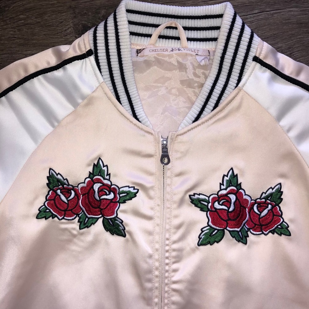 Chelsea & Violet Roses Jacket - Picture 3 of 10